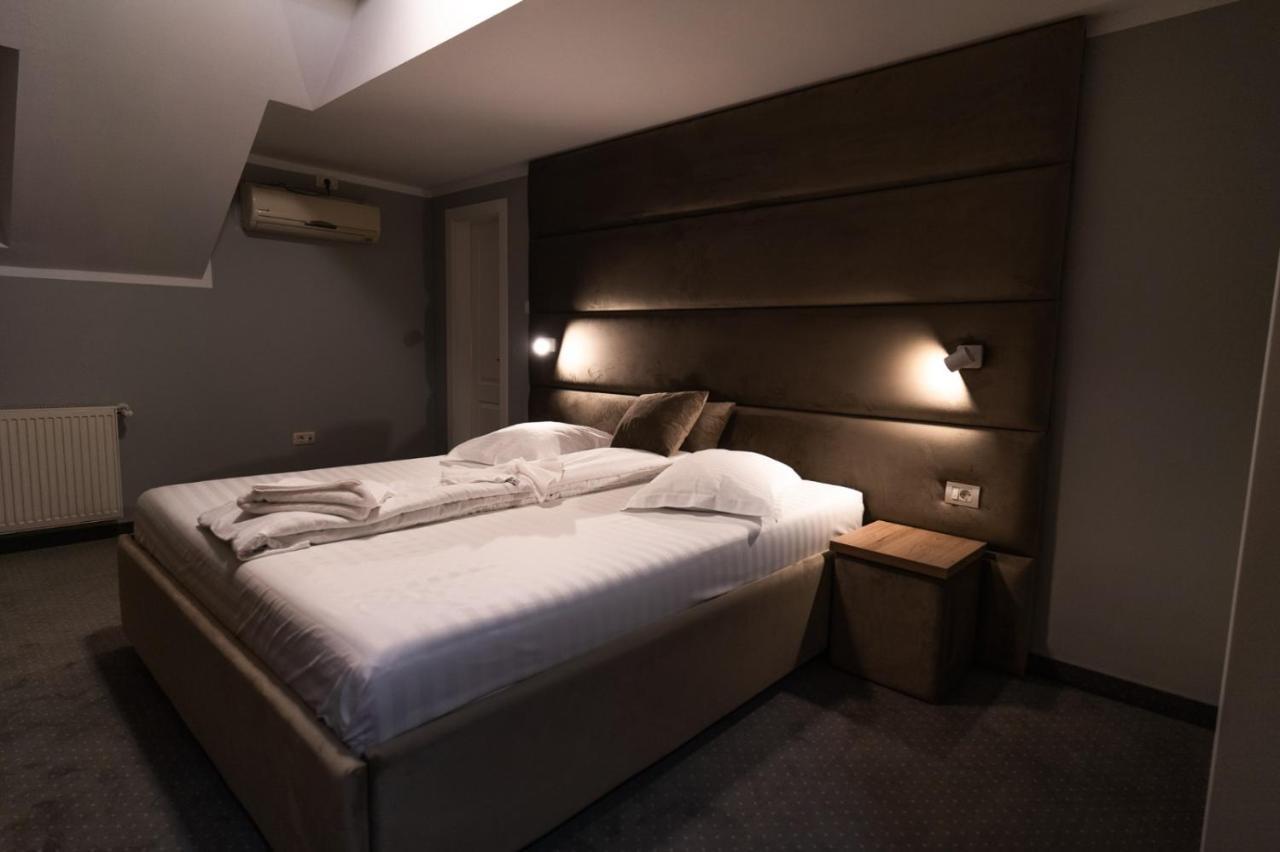 Camere De Inchiriat Elisei Timișoara Zewnętrze zdjęcie