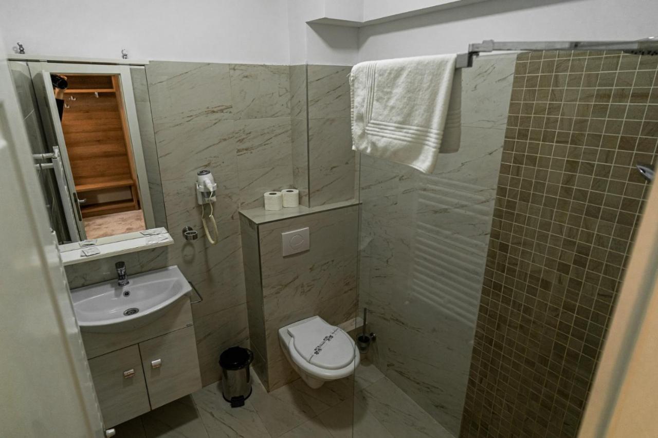 Camere De Inchiriat Elisei Timișoara Zewnętrze zdjęcie